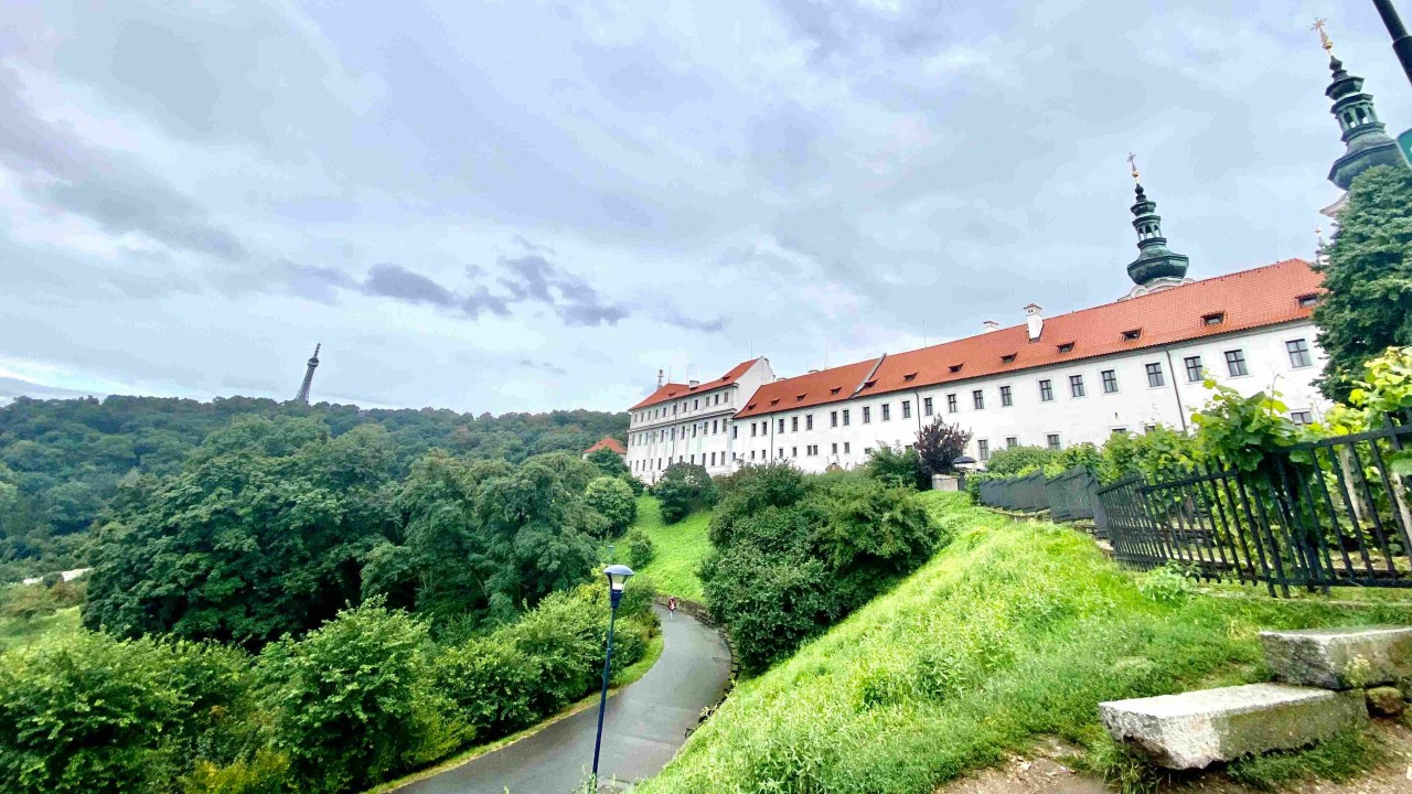 Praga zachodnia: Klasztor na Strahovie & zabytki wzgórza Petřín